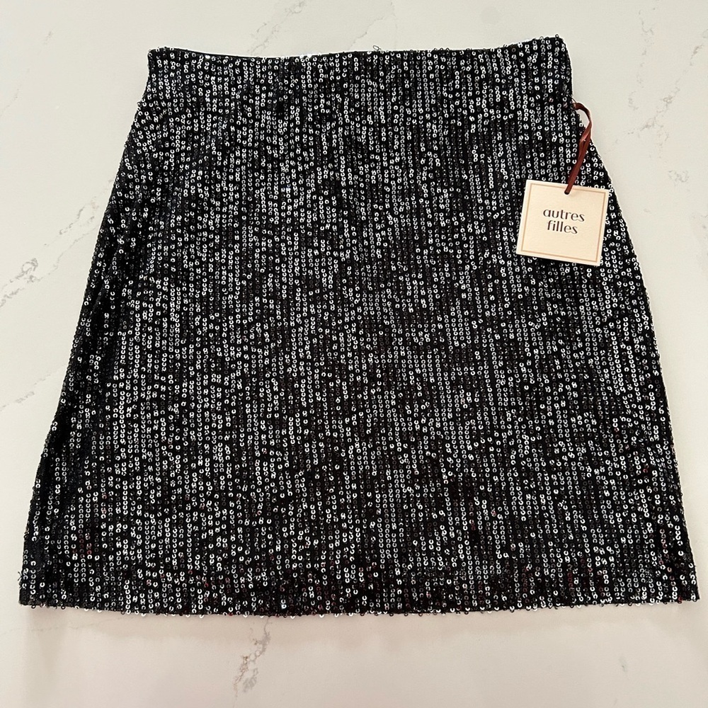 Autres Filles mini sequin lined skirt black and silver, size XS